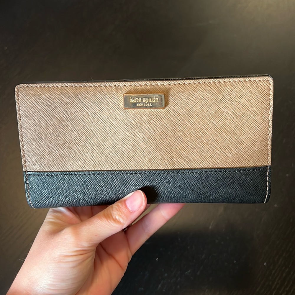 Kate Spade Tan and Black Leather Wallet